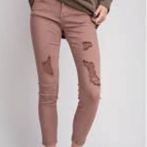 Easel brand distressed skinnies